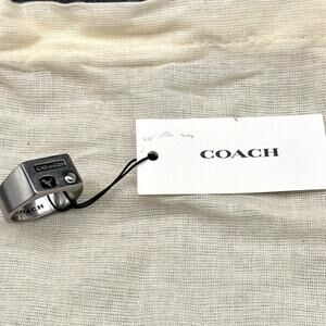Coach CO276 Men’s Sterling Silver Signet Ring Size 8 NWT